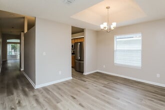 2978 Centerwood Dr N in Jacksonville, FL - Foto de edificio - Building Photo