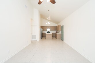 1511 Don Camilo Blvd in Laredo, TX - Building Photo - Building Photo