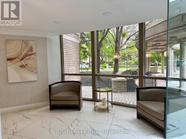 45-1945 Kingsbridge Garden Cir in Mississauga, ON - Building Photo - Building Photo