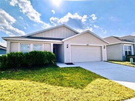 3807 Whitney Wy in Haines City, FL - Building Photo