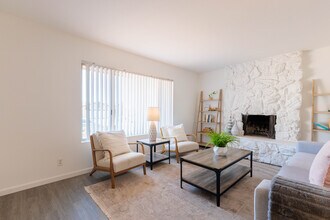 7912 Dancy Rd in San Diego, CA - Building Photo - Building Photo