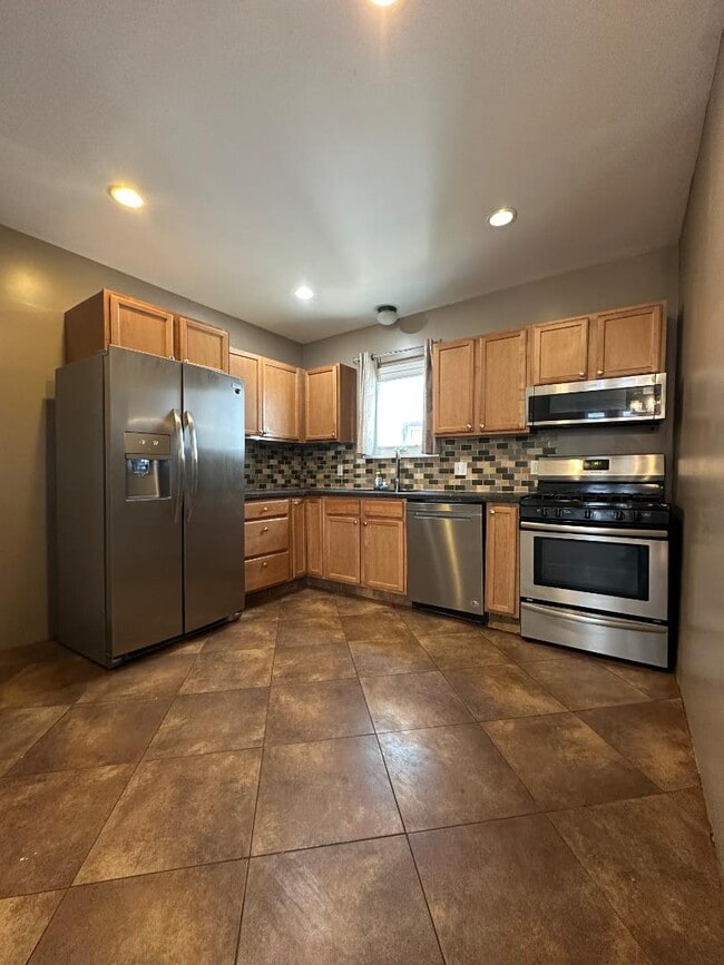 property at 252 Cumberland Ave