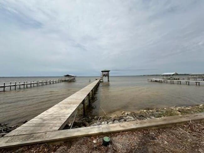 2352 Bay Grove Rd in Freeport, FL - Building Photo - Building Photo