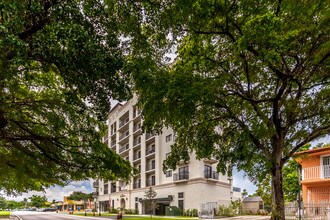 Gables East Apartments in Miami, FL - Building Photo - Building Photo