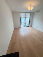 1325 NE 117th St, Unit A2 in Miami, FL - Building Photo - Building Photo