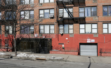 233 Jamaica Ave in Brooklyn, NY - Building Photo - Building Photo