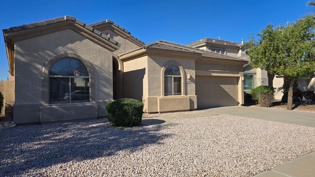 13586 W Monte Vista Rd in Goodyear, AZ - Building Photo - Building Photo