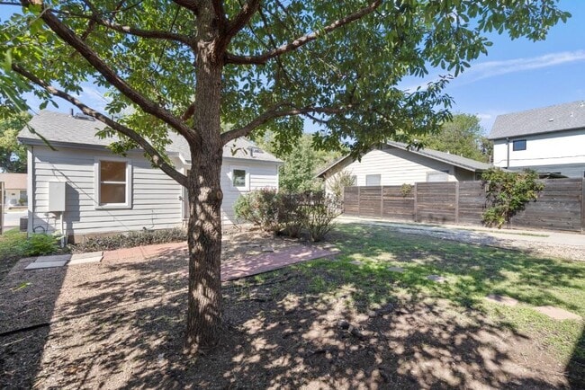 5315 Grover Ave in Austin, TX - Building Photo - Building Photo