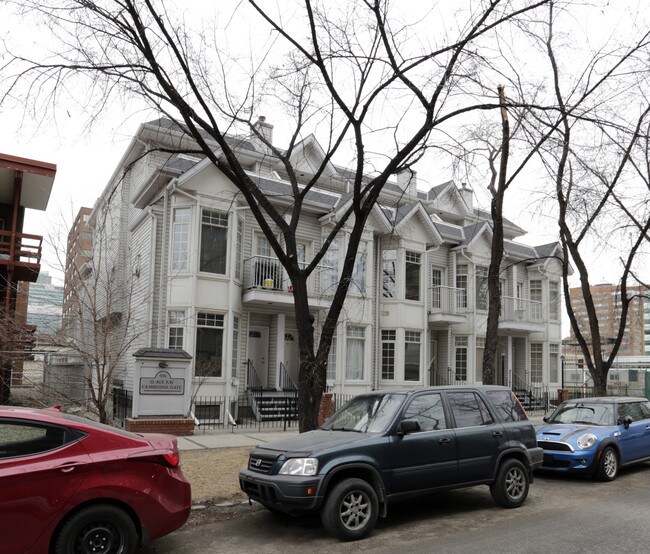614 13th Ave SW in Calgary, AB - Building Photo - Building Photo