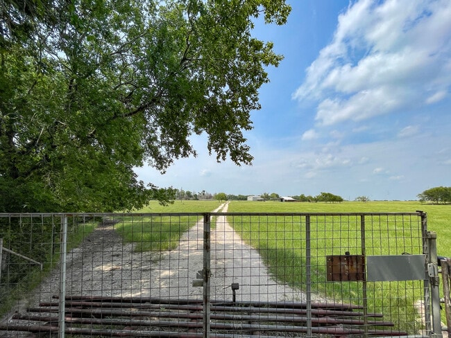 123 County Road 127A in Marlin, TX - Building Photo - Building Photo