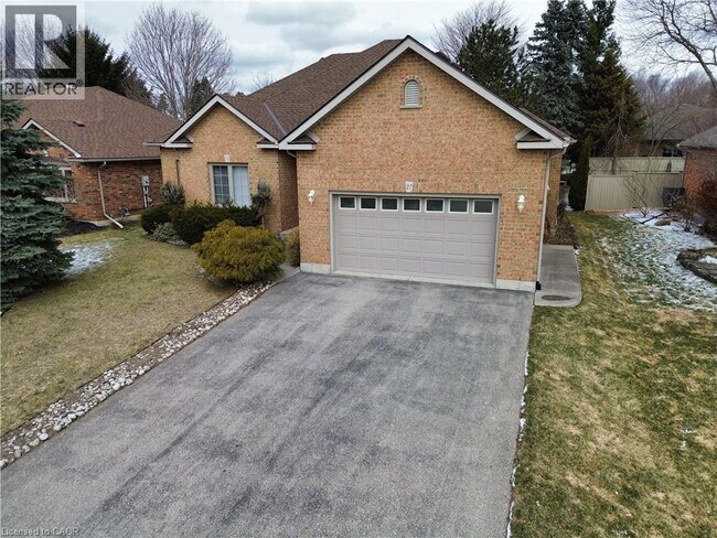 27 Werret Ave in Simcoe, ON - Building Photo - Building Photo