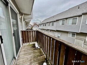 511 W Main St in Stamford, CT - Building Photo - Building Photo