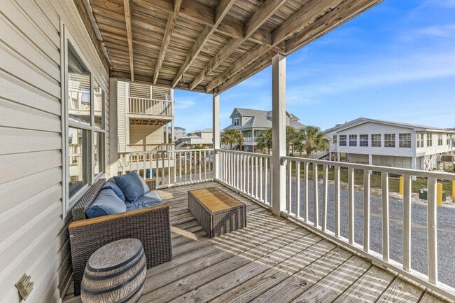 1474 W Beach Blvd in Gulf Shores, AL - Building Photo - Building Photo
