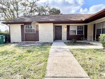 400 N Fowler Dr in Deltona, FL - Building Photo