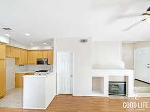 902 S Ogden Ct in Anaheim, CA - Building Photo - Building Photo