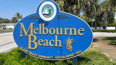 419 Ocean Ave in Melbourne Beach, FL - Foto de edificio - Building Photo