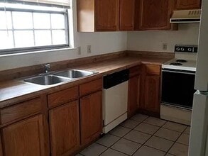 2402 Paul Revere St in Temple, TX - Building Photo - Building Photo