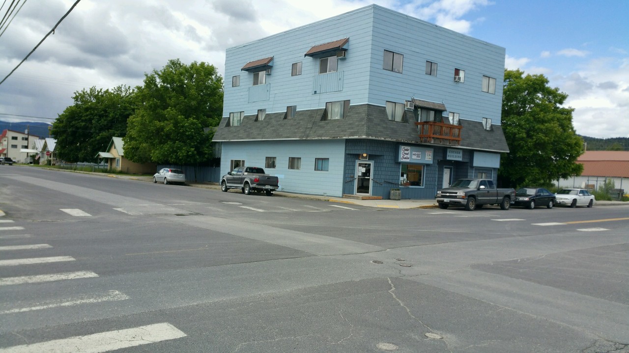 Coyner Apartments in Ione, WA - Building Photo