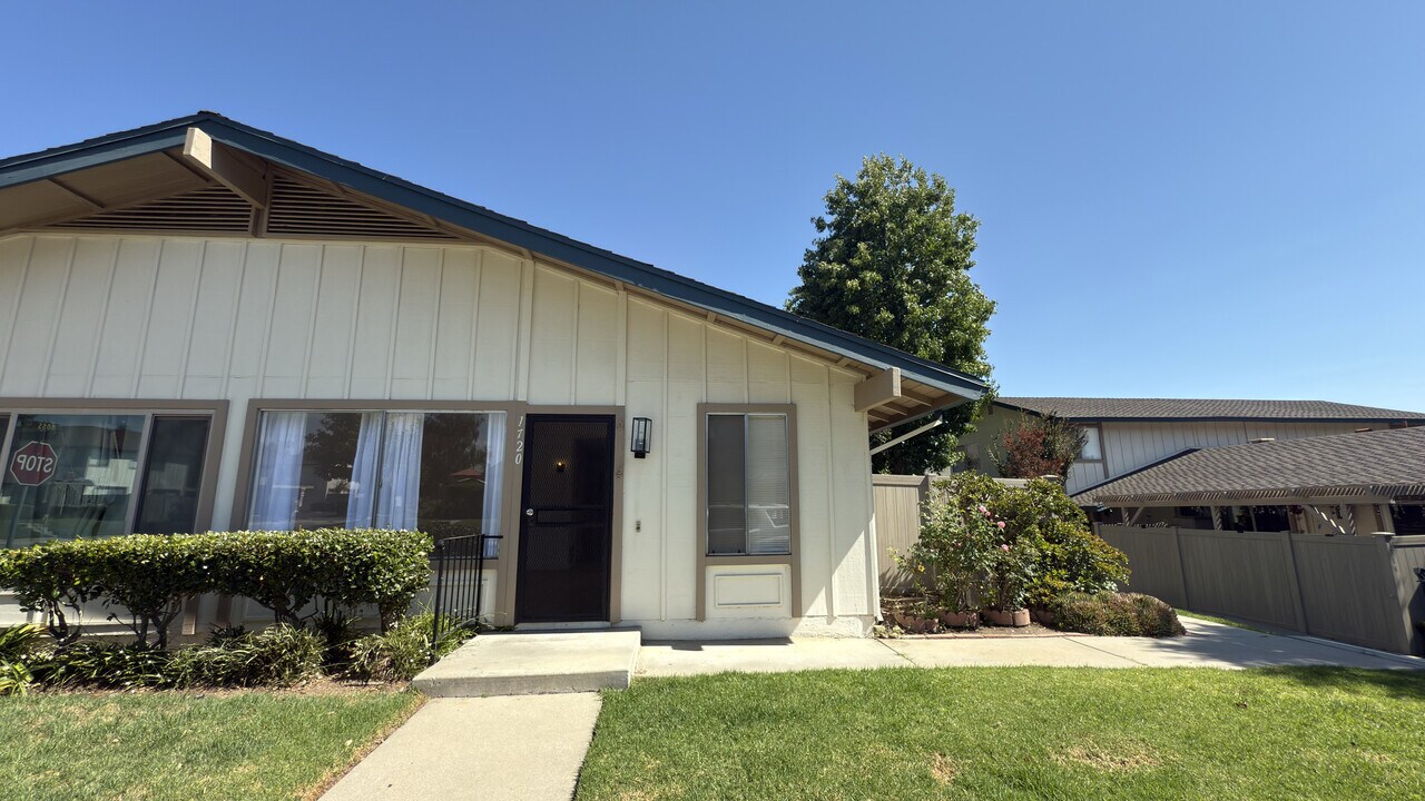 1720 Orinda Ct in Thousand Oaks, CA - Building Photo