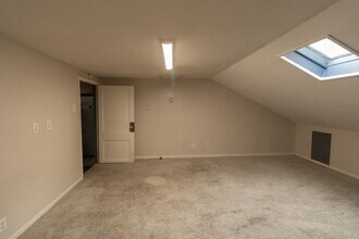 1105 Hamilton Way in Columbia, MO - Foto de edificio - Building Photo