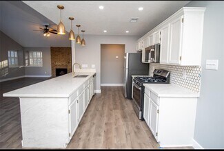 10502 Linecamp Dr in Houston, TX - Foto de edificio - Building Photo
