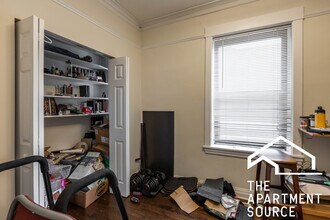 2660 N Ashland Ave, Unit 2 in Chicago, IL - Building Photo - Building Photo