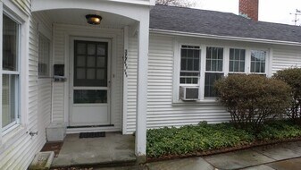 377 W Market St, Unit 101