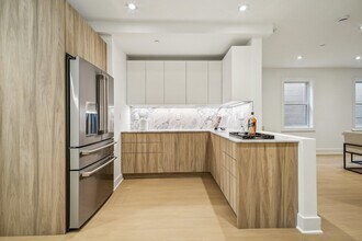 230 Bay St in Jersey City, NJ - Building Photo - Building Photo