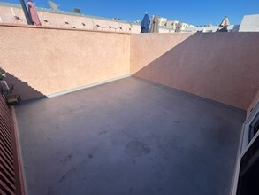 7924 Woodman Ave in Los Angeles, CA - Building Photo - Building Photo