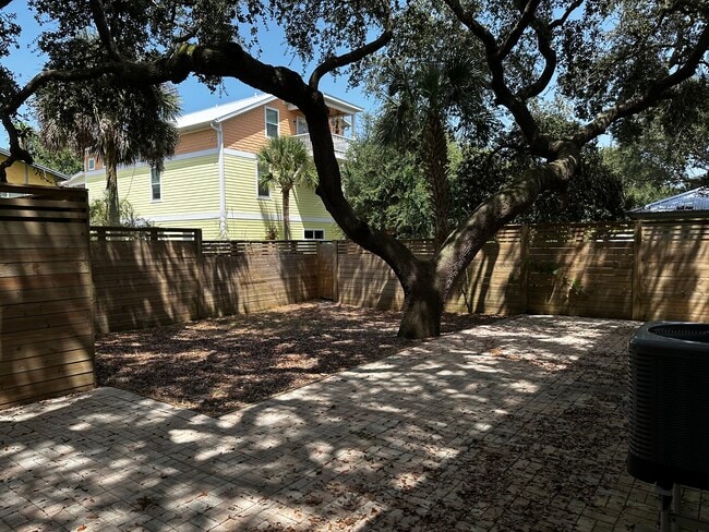208 A St in St. Augustine, FL - Building Photo - Building Photo