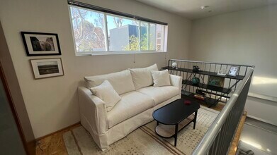 1525-1522 Cabrillo Ave in Los Angeles, CA - Building Photo - Building Photo