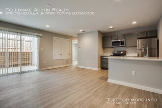 3328 Cedarplaza Ln-Unit -111 in Dallas, TX - Building Photo - Building Photo