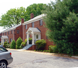 8800 Plymouth St in Silver Spring, MD - Building Photo - Building Photo