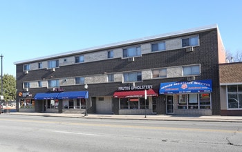 2139 S Clinton Ave in Berwyn, IL - Building Photo - Building Photo