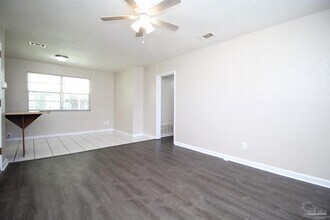 86 S Madison Dr in Pensacola, FL - Building Photo - Building Photo