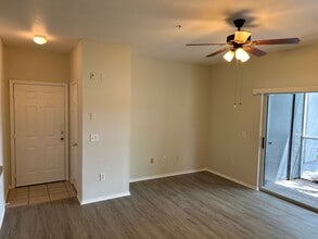 13116 Sanctuary Cove Dr in Temple Terrace, FL - Building Photo - Building Photo