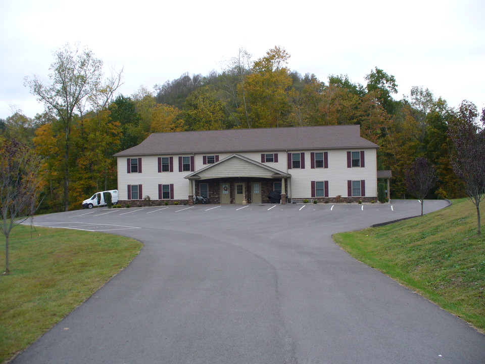 Freedom I and II in Fairmont, WV - Foto de edificio