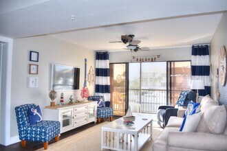 1301 Cir, Unit 305 in Jupiter, FL - Building Photo - Building Photo