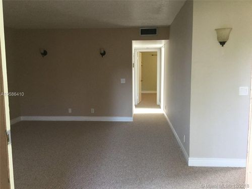 13500 SW 1st St-Unit -204U in Pembroke Pines, FL - Building Photo - Building Photo