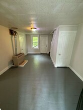 16 Union St in Claremont, NH - Foto de edificio - Building Photo