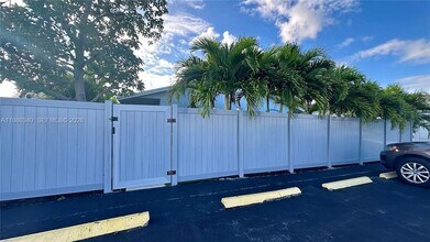 1109 NE 6th Ave, Unit 2 in Fort Lauderdale, FL - Foto de edificio - Building Photo