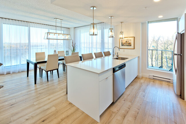 Lumineau  Appartements in Sherbrooke, QC - Building Photo - Building Photo