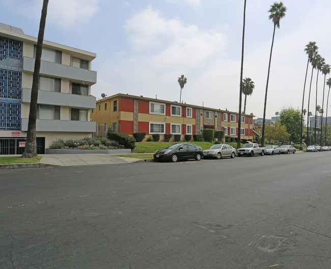 420 S Alexandria Ave in Los Angeles, CA - Foto de edificio - Building Photo