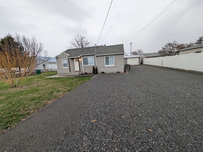 3405 10th St in Lewiston, ID - Building Photo - Building Photo