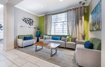 Furnished Studio-Lakeland - I-4 in Lakeland, FL - Building Photo - Building Photo
