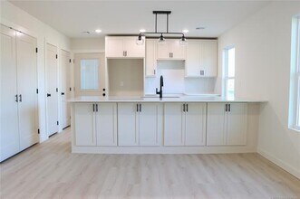 2806 N Lansing Pl in Tulsa, OK - Building Photo - Building Photo