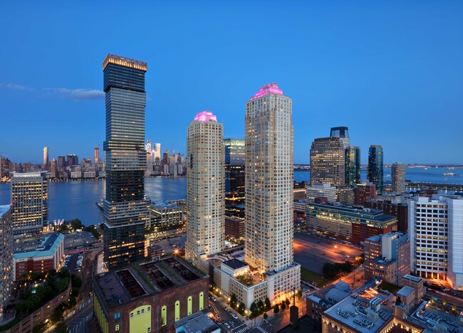 65 Bay Street in Jersey City, NJ - Building Photo - Building Photo