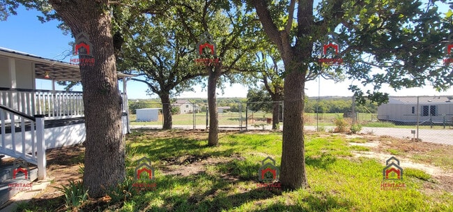 1903 Co Rd 4127 in Decatur, TX - Building Photo - Building Photo