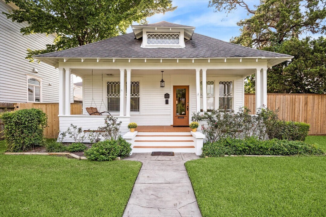 1847 Cortlandt St in Houston, TX - Building Photo