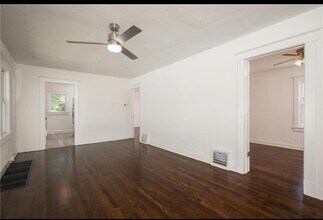 3421 Mersington Ave in Kansas City, MO - Building Photo - Building Photo